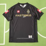 2ª Camiseta Juventus Retro 2001-2002